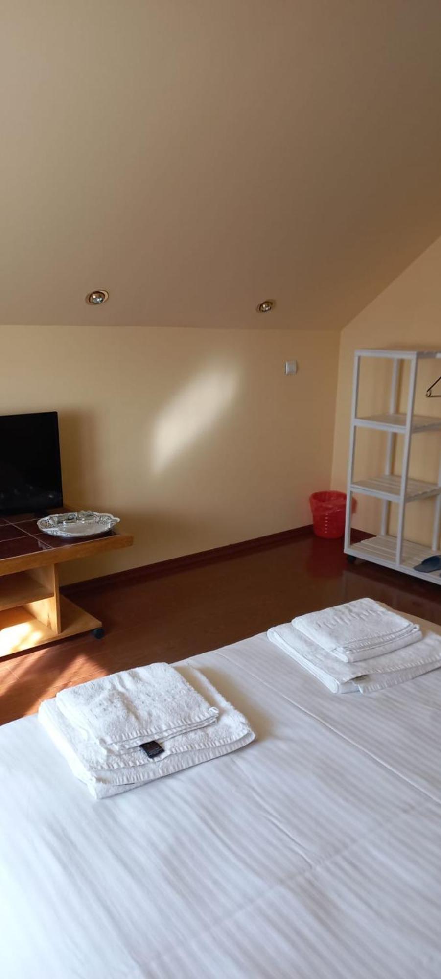 Cosy Bedroom For 2 With Balcony In A Family Villa Turnu Magurele Exterior photo